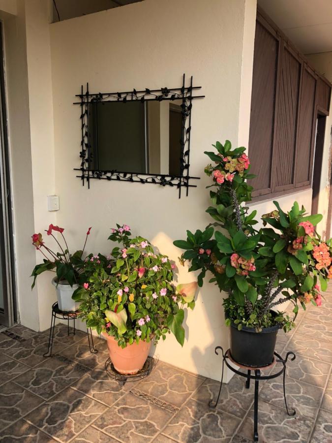 Hotel Santo Vanuatu Luganville Exterior foto