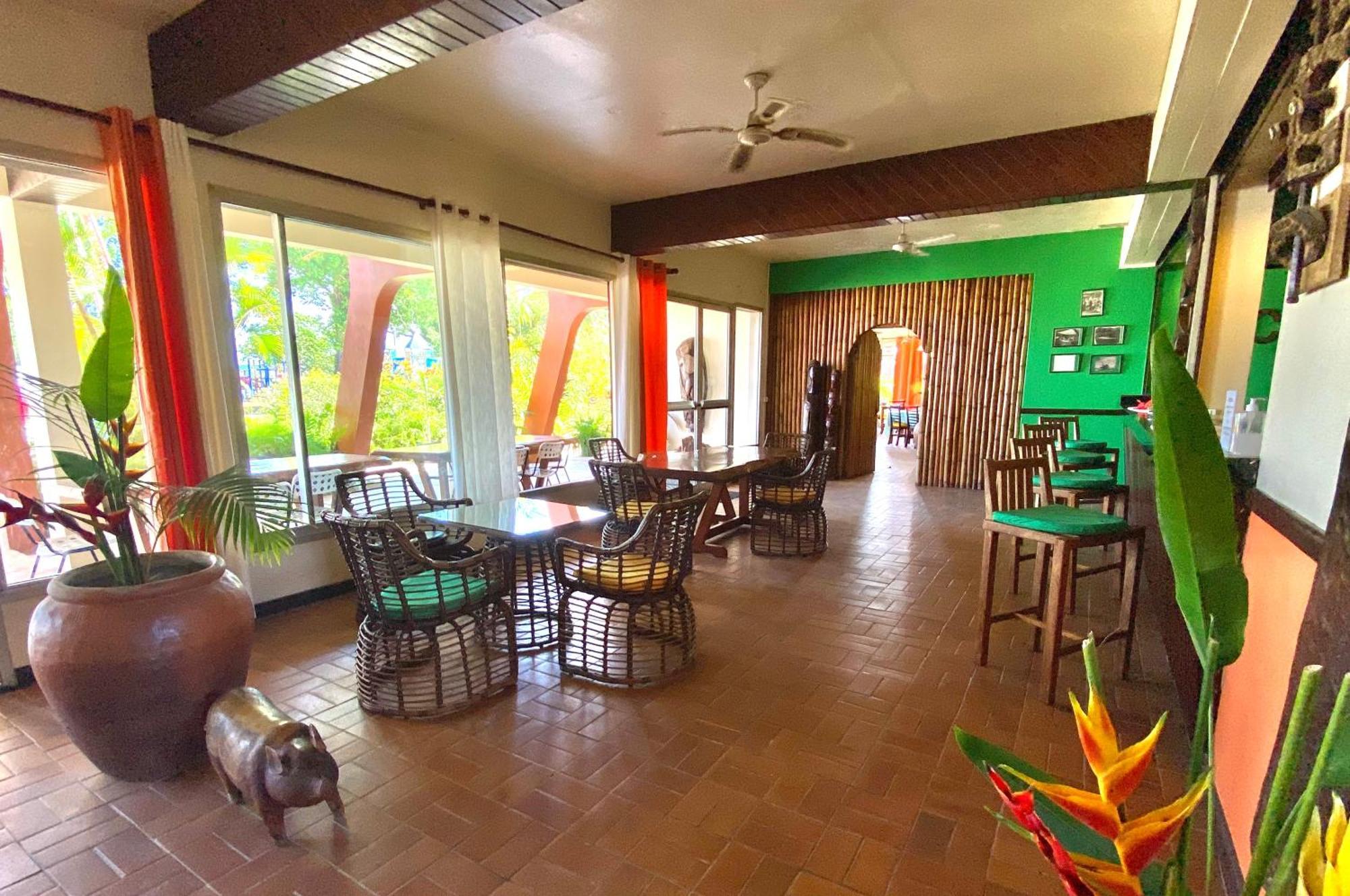 Hotel Santo Vanuatu Luganville Exterior foto